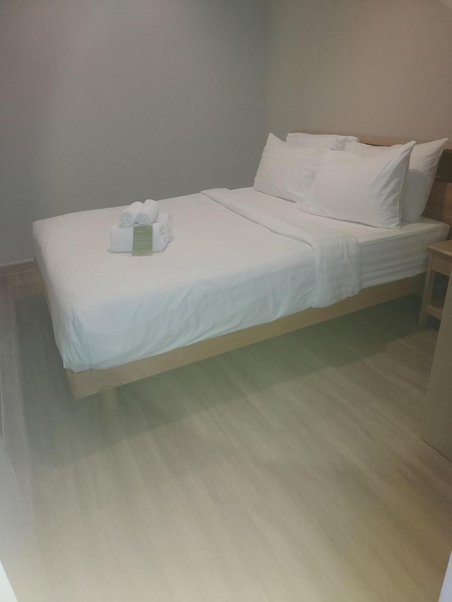 Park 19 Hotel Бангкок Экстерьер фото